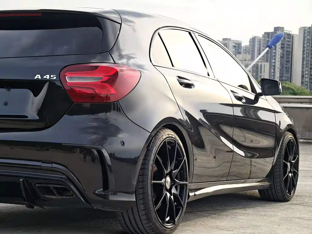 Mercedes-Benz A-Class AMG 2017 — фото 25