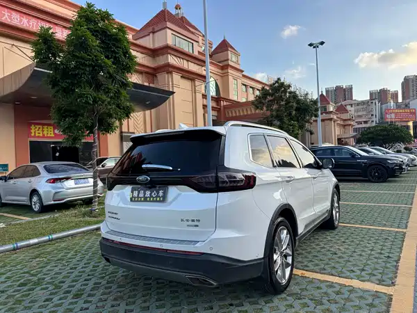 Ford Edge 2015