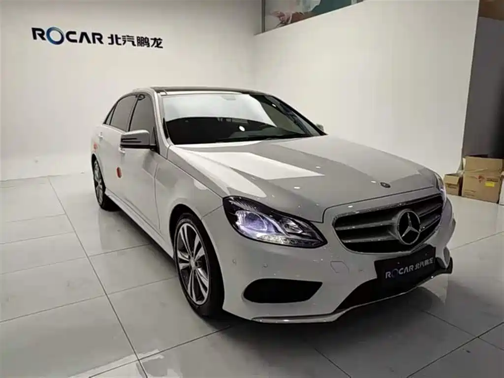 Mercedes-Benz E-Class 2016 — фото 30