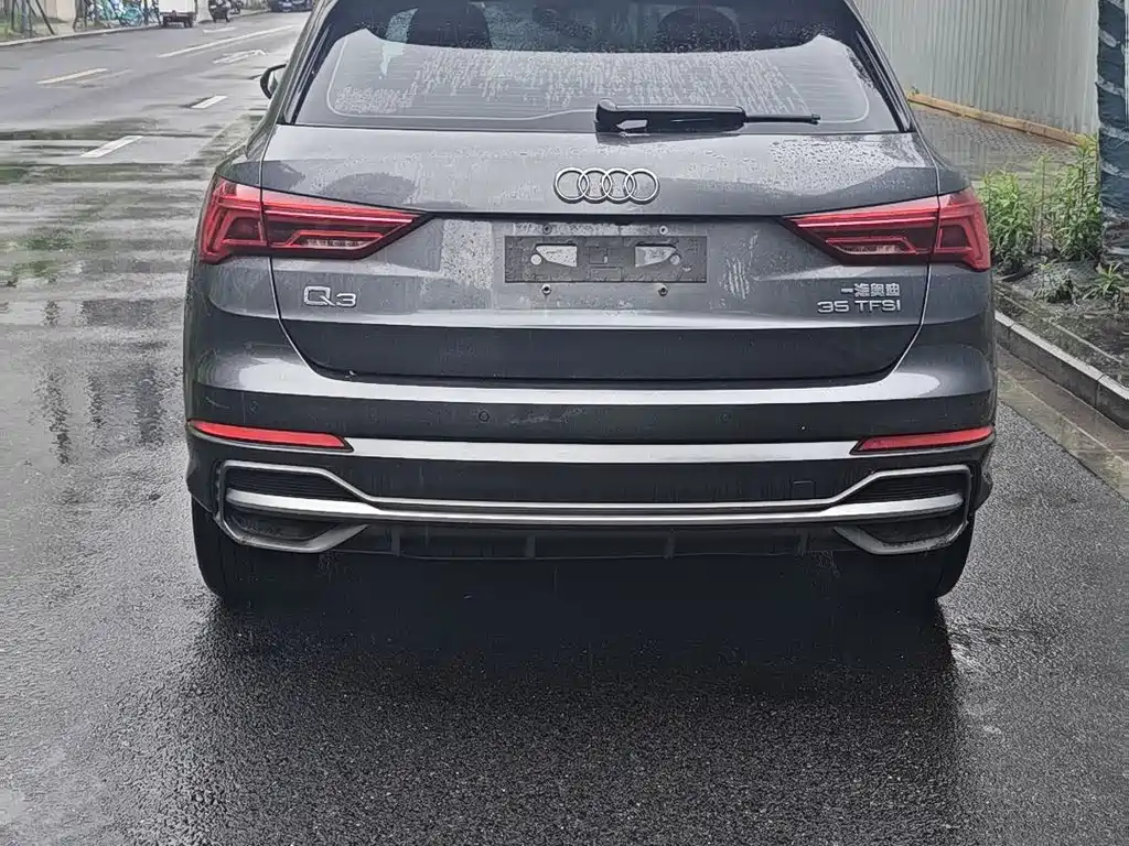 Audi Q3 2022 — фото 2