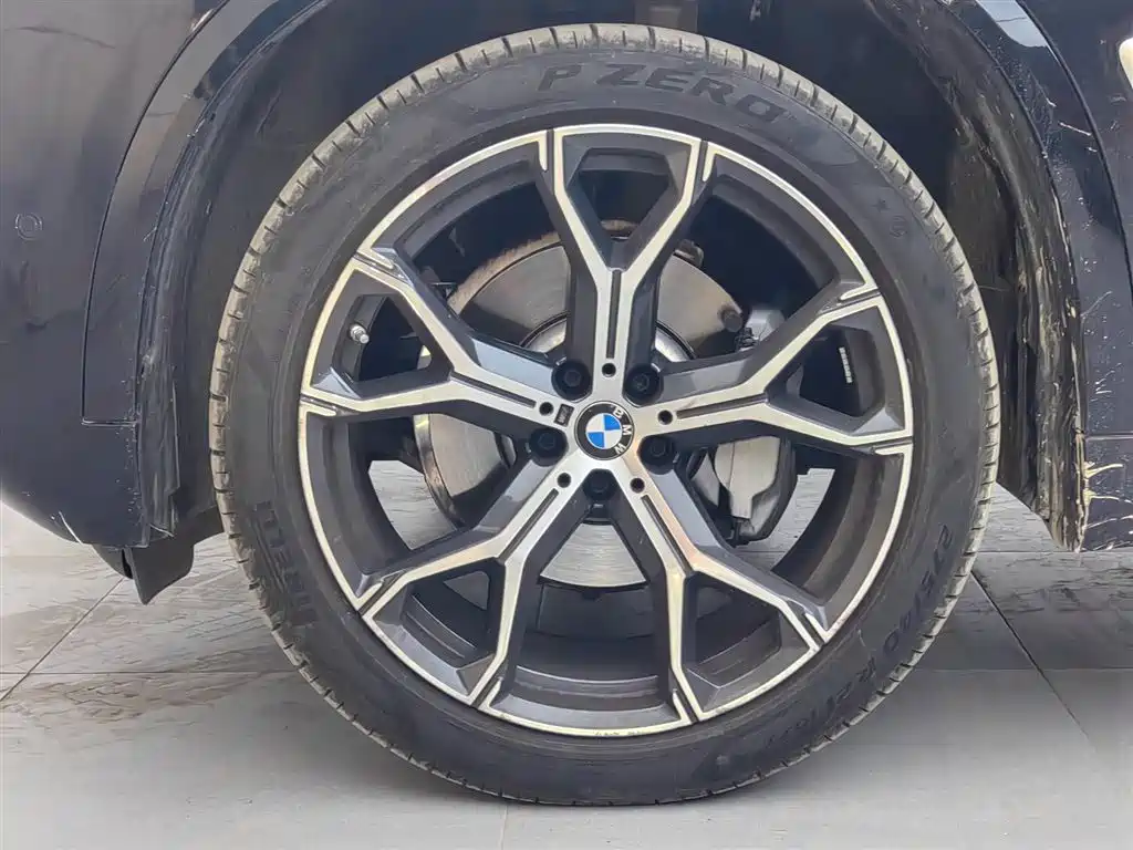 BMW X5 2024 — фото 18