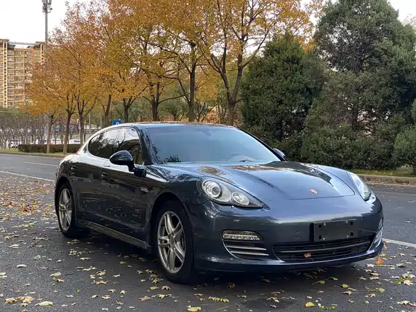 Porsche Panamera 2012