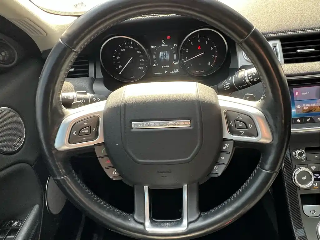 Land Rover Evoque 2018 — фото 12