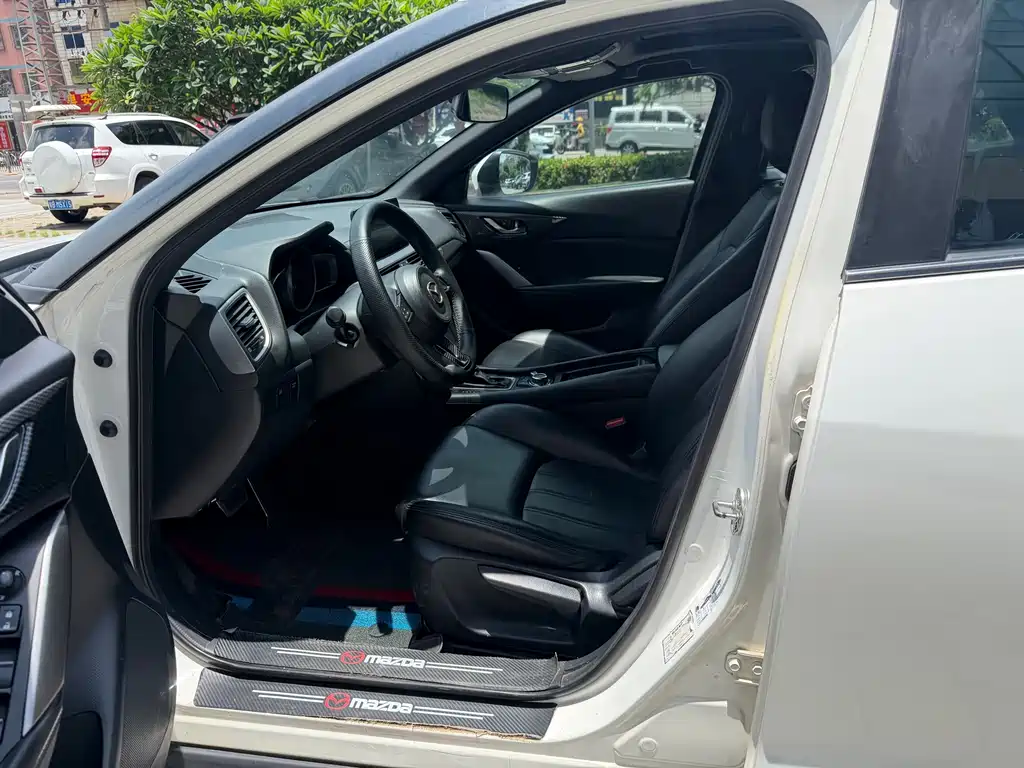 Mazda CX-4 2018
