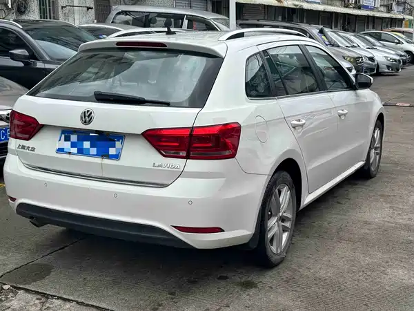 Volkswagen Gran Lavida 2016