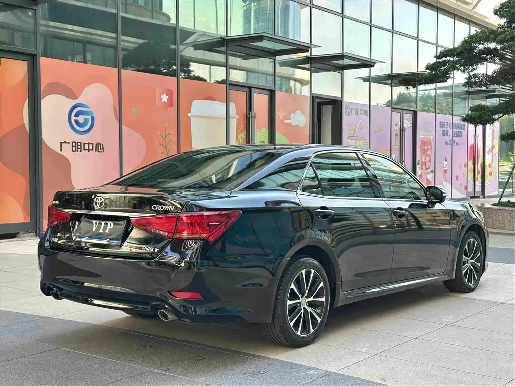 Toyota Crown 2019 — фото 9