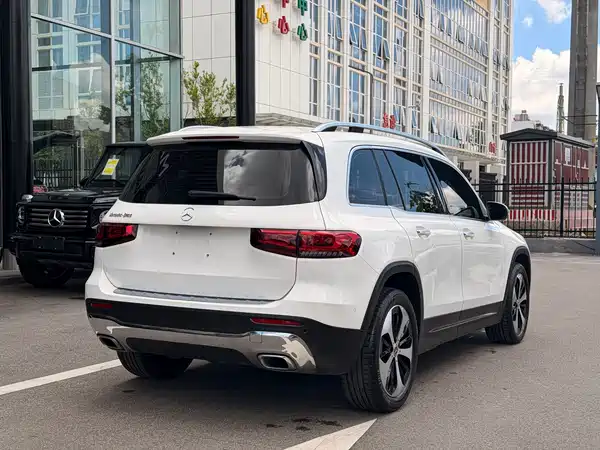 Mercedes-Benz GLB 2021
