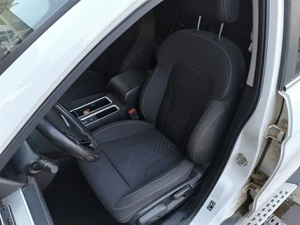 Haval M6 2021 — фото 15