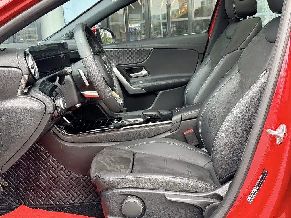 Mercedes-Benz A-Class 2022 — фото 14