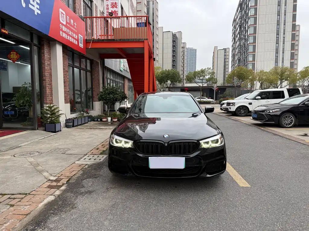 BMW 5 Series 2019