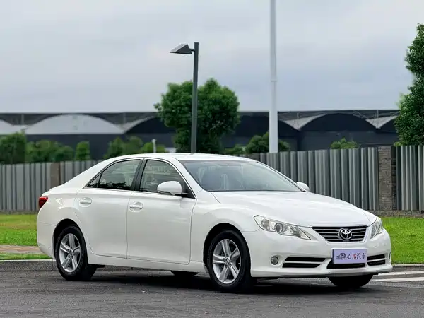Toyota Reiz 2013