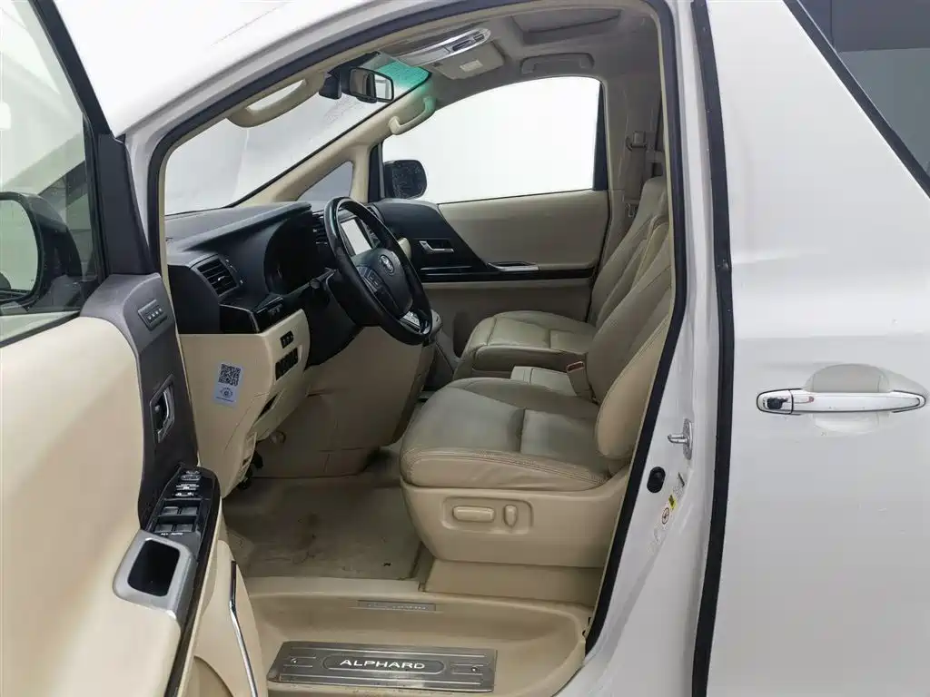 Toyota Alphard 2014 — фото 10