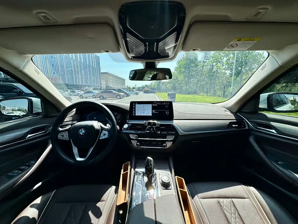 BMW 5 Series 2023