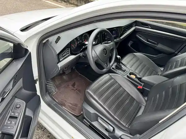 Volkswagen Bora 2021