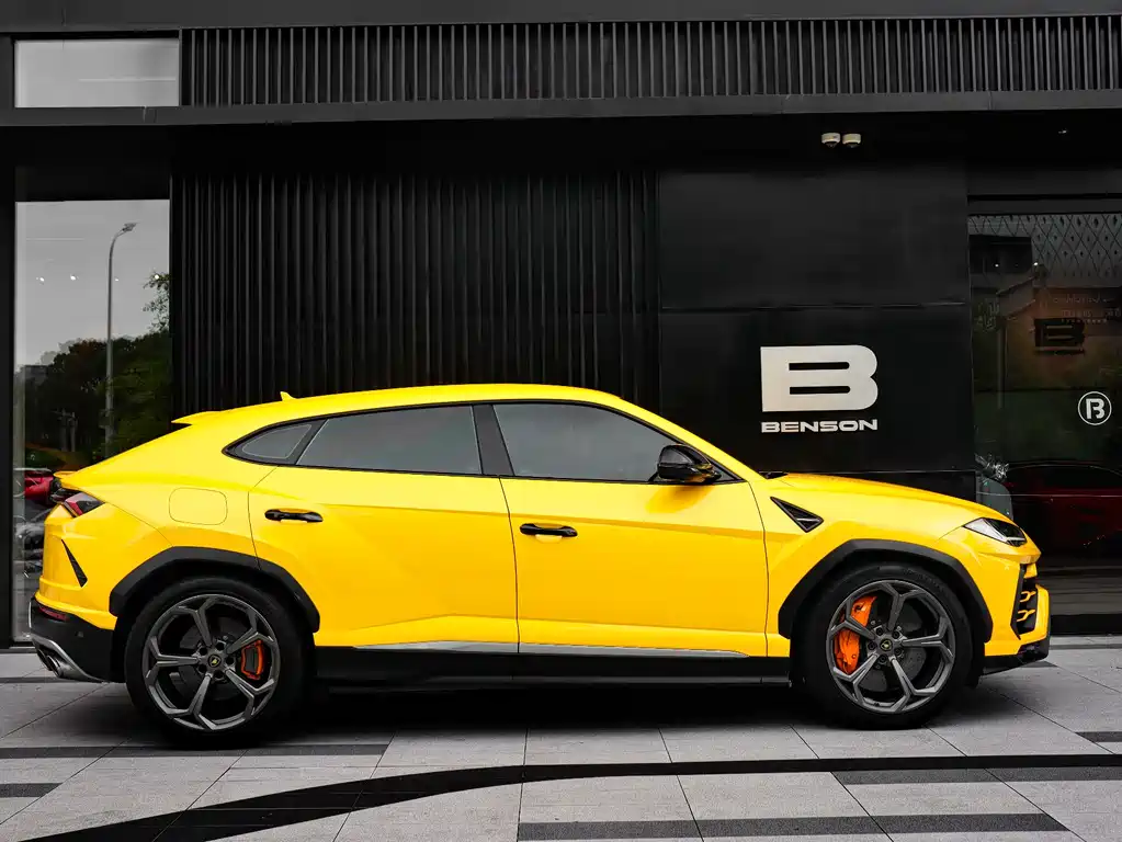 Lamborghini Urus 2020 — фото 4