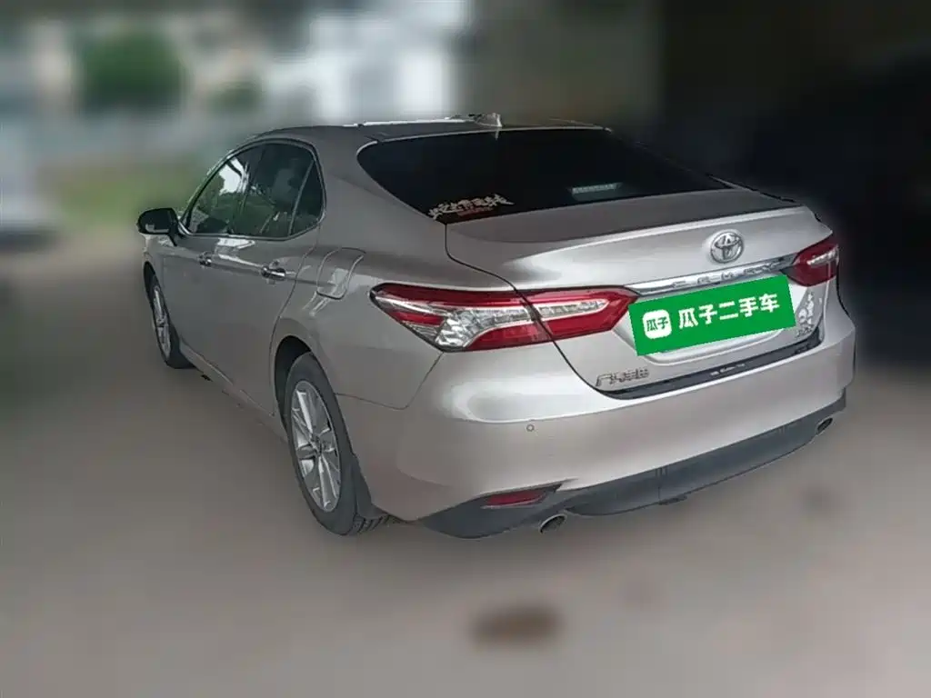 Toyota Camry 2022 — фото 9