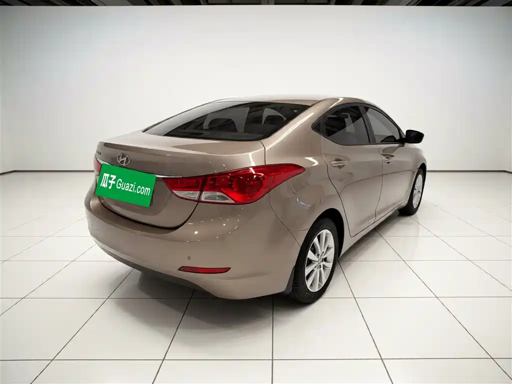 Hyundai Elantra Langdong 2015 — фото 7