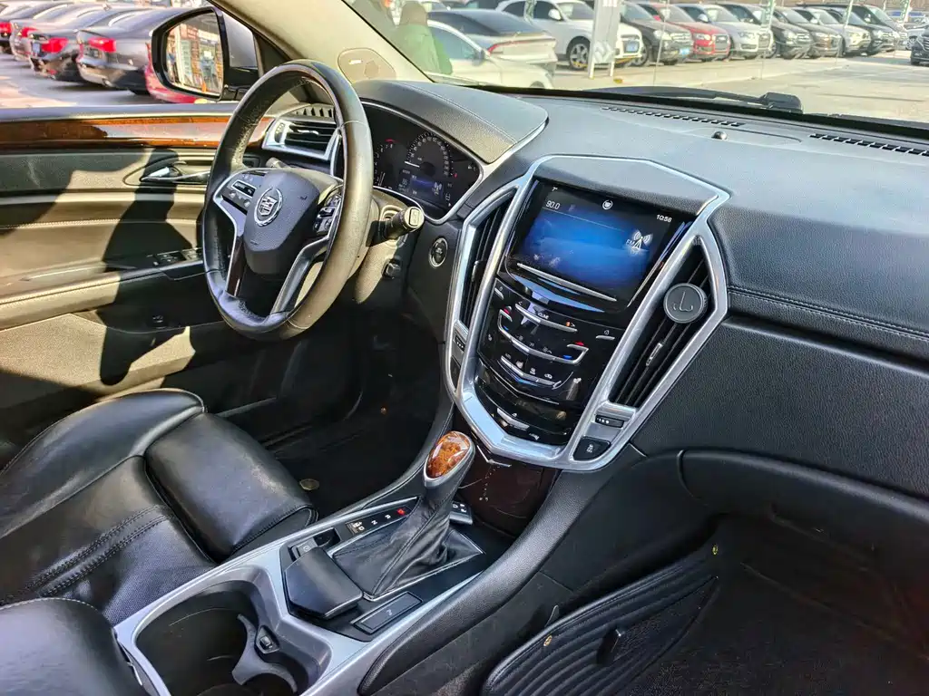 Cadillac SRX 2013 — фото 13