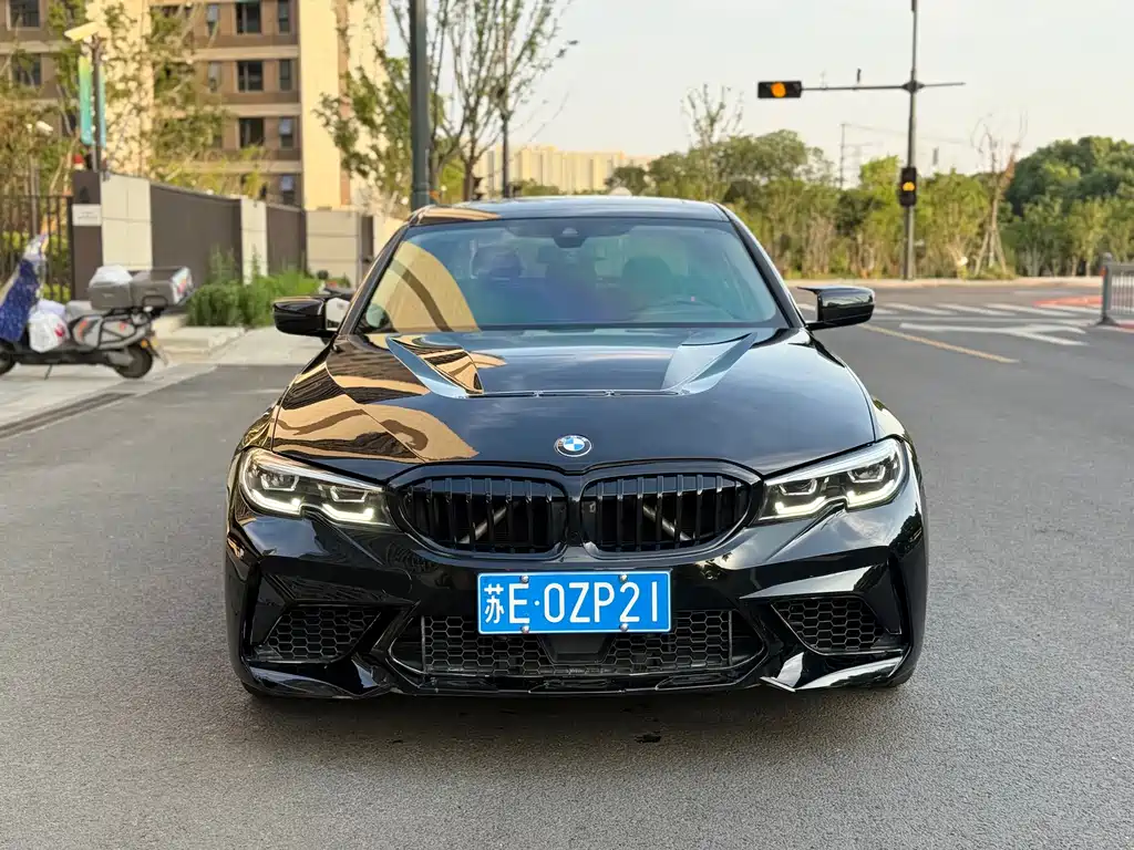 BMW 3 Series 2019 — фото 2