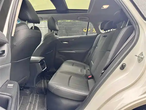 Toyota Harrier 2022