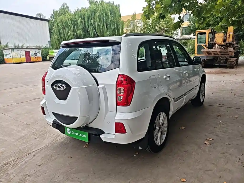 Chery Tiggo 3 2017 — фото 7