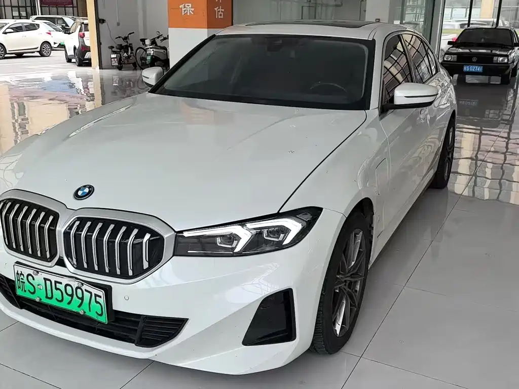 BMW i3 2024 — фото 1