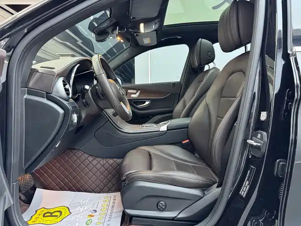 Mercedes-Benz GLC 2021