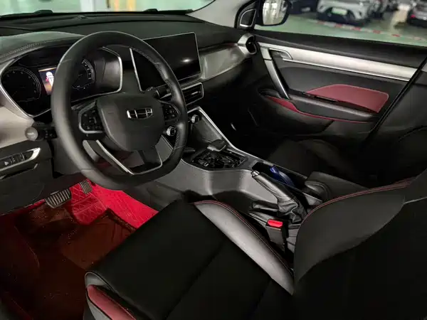 Geely Binyue 2022