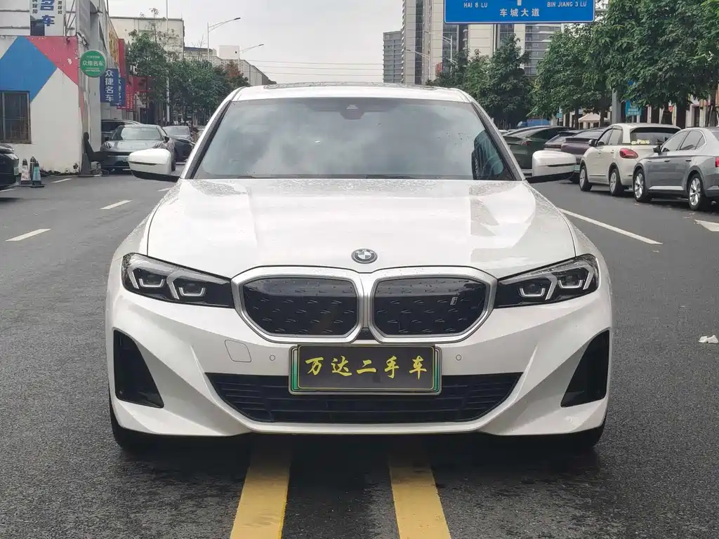 BMW i3 2023