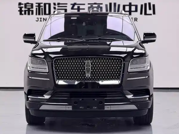 Lincoln Navigator 2021
