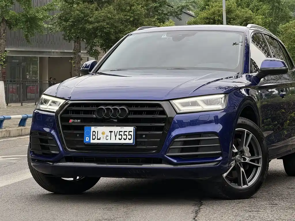 Audi Q5L 2021 — фото 2