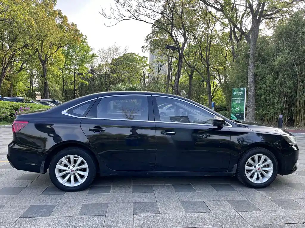 Roewe i6 Classic 2017 — фото 7