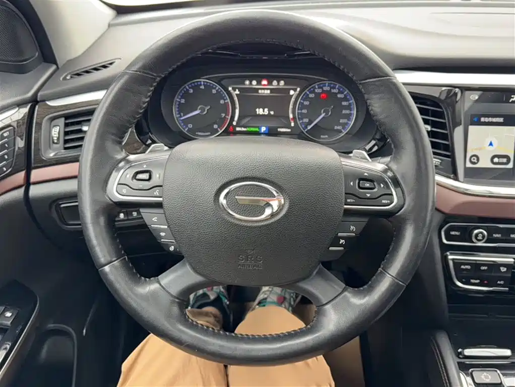 GAC Motor Trumpchi GS8 2017 — фото 3