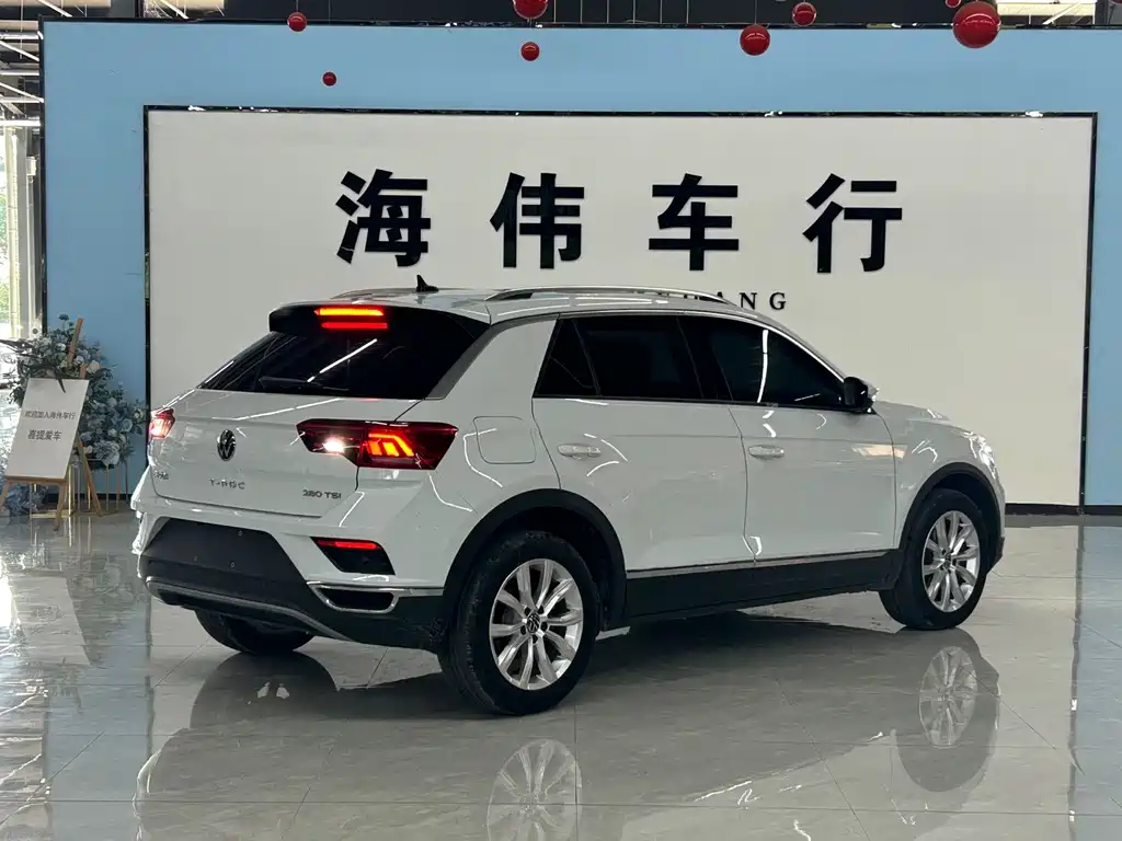 Volkswagen T-Roc 2023