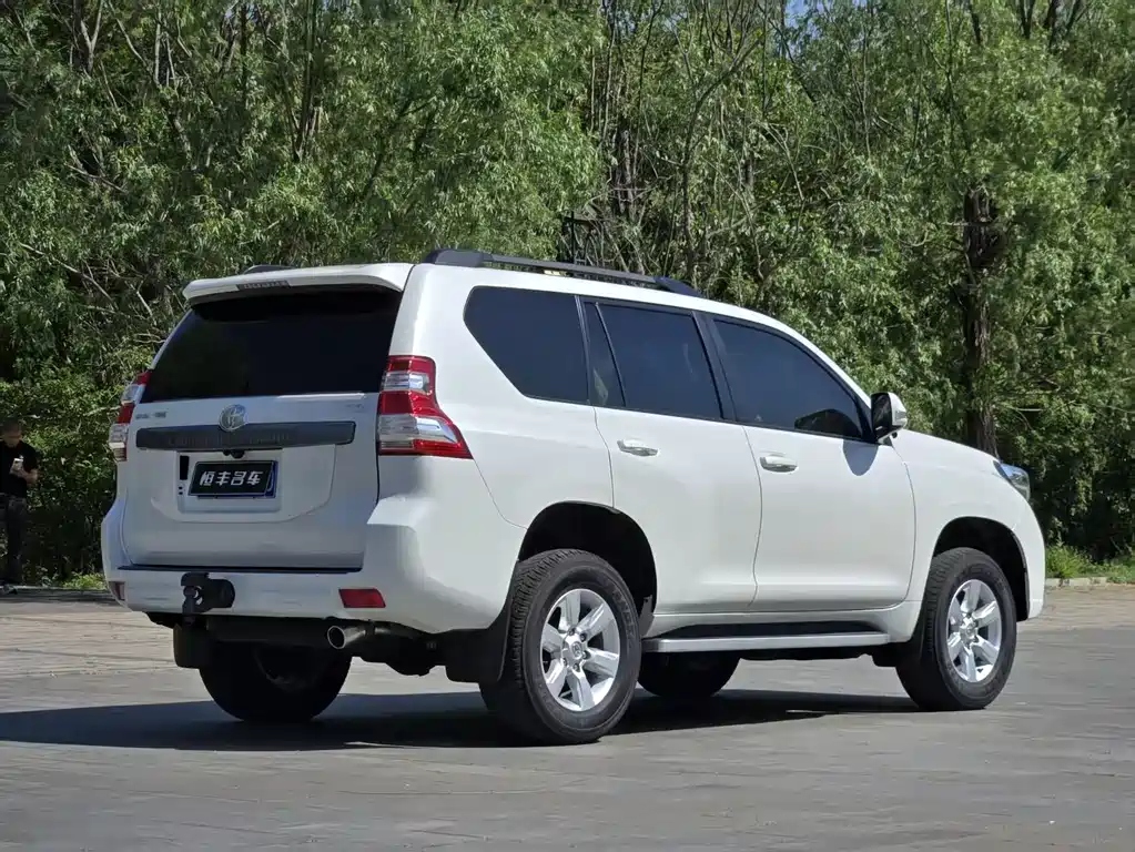 Toyota Prado 2018 — фото 5