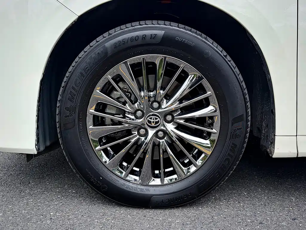 Toyota Alphard 2021 — фото 24