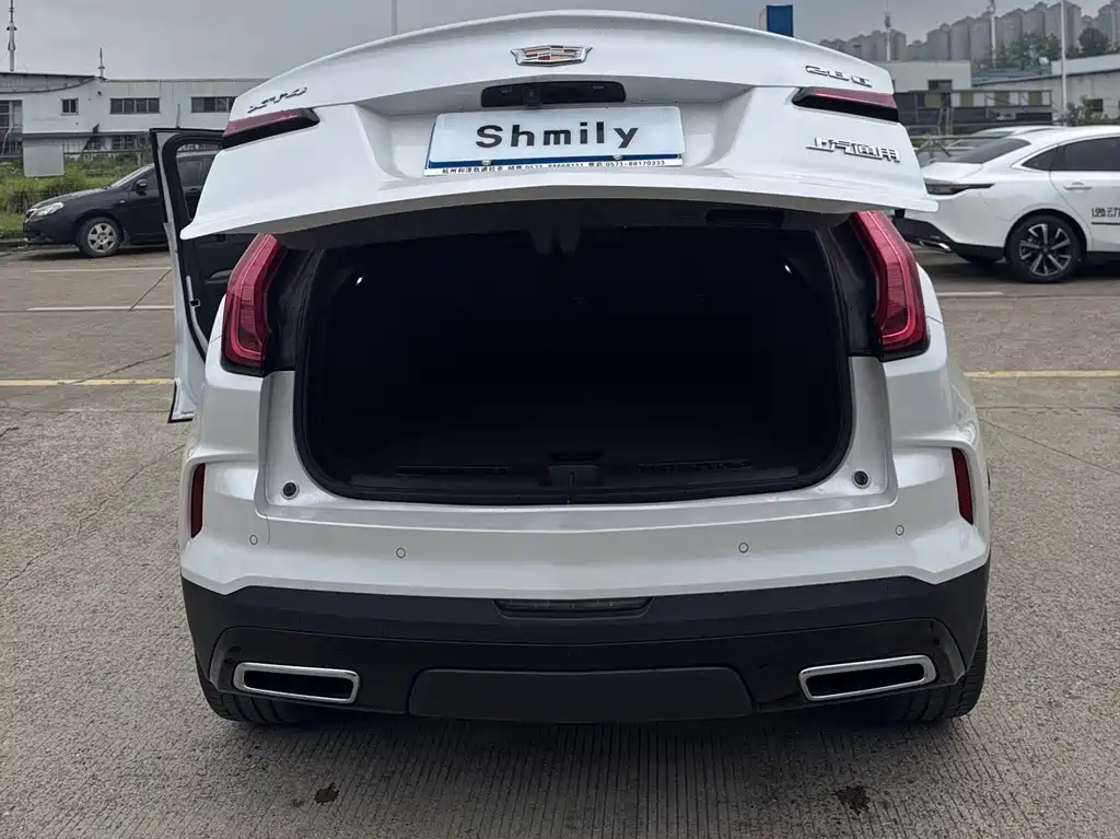 Cadillac XT4 2025 — фото 14