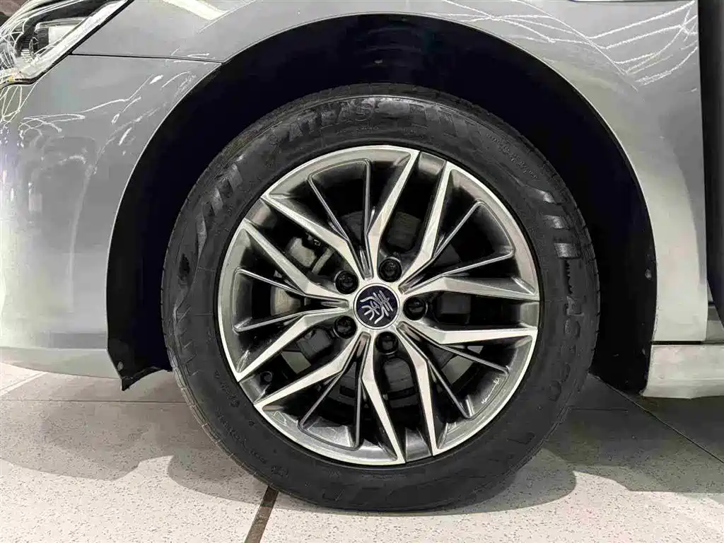 BYD Qin PLUS 2023 — фото 9