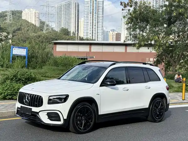 Mercedes-Benz GLB AMG 2024