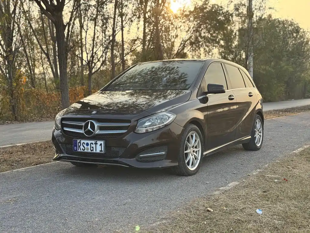 Mercedes-Benz B-Class 2015 — фото 3