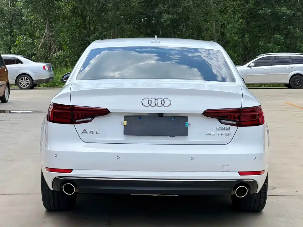 Audi A4L 2018 — фото 4