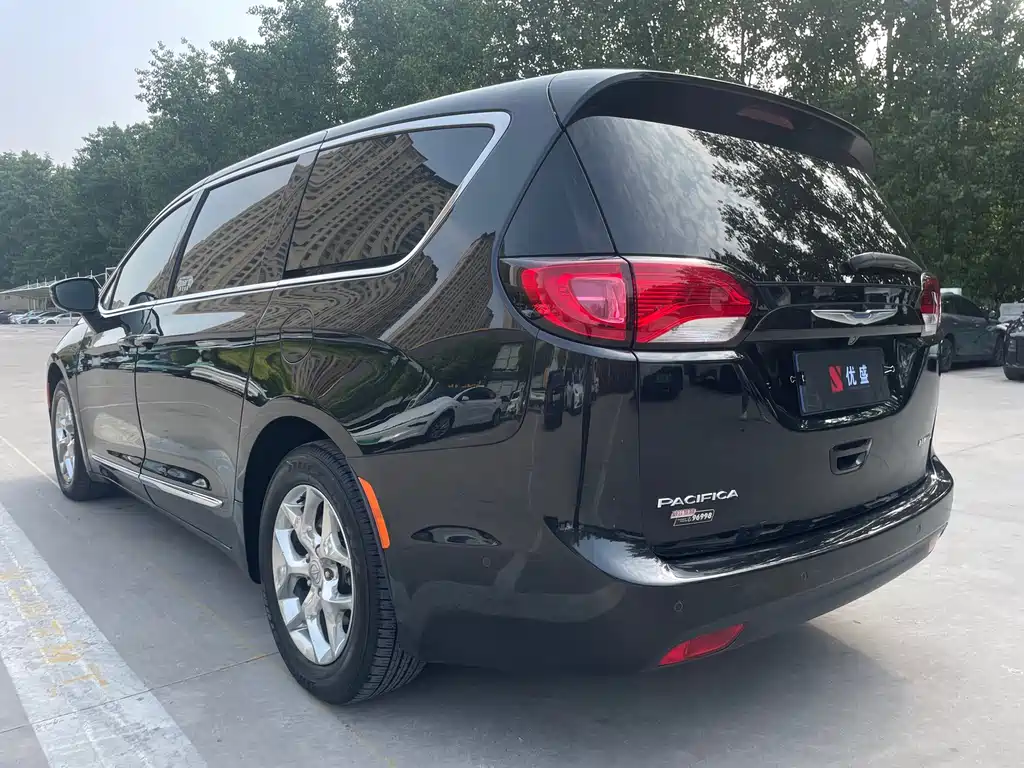 Chrysler Grand Voyager 2019 — фото 10