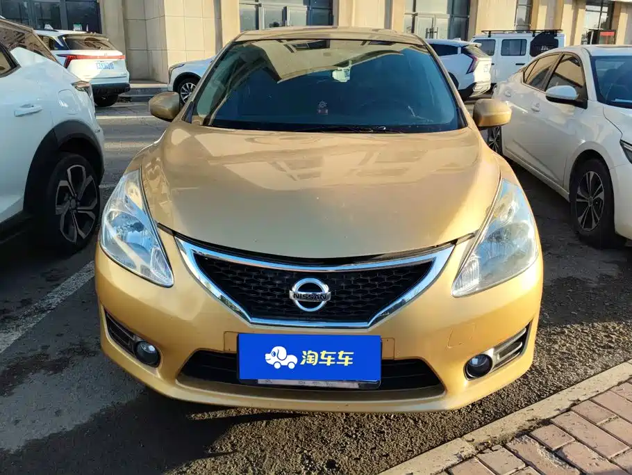 Nissan Tiida 2013