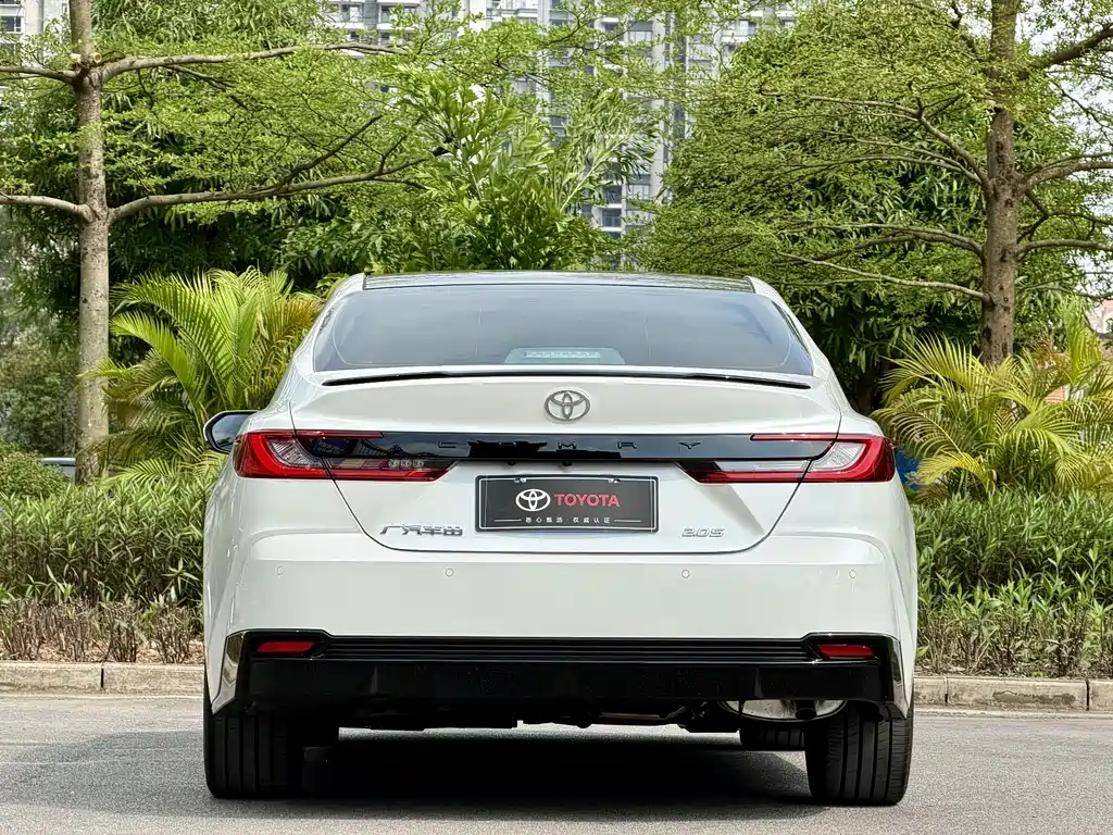 Toyota Camry 2026 — фото 5