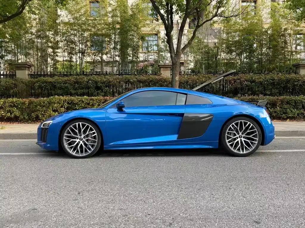 Audi R8 2017 — фото 4
