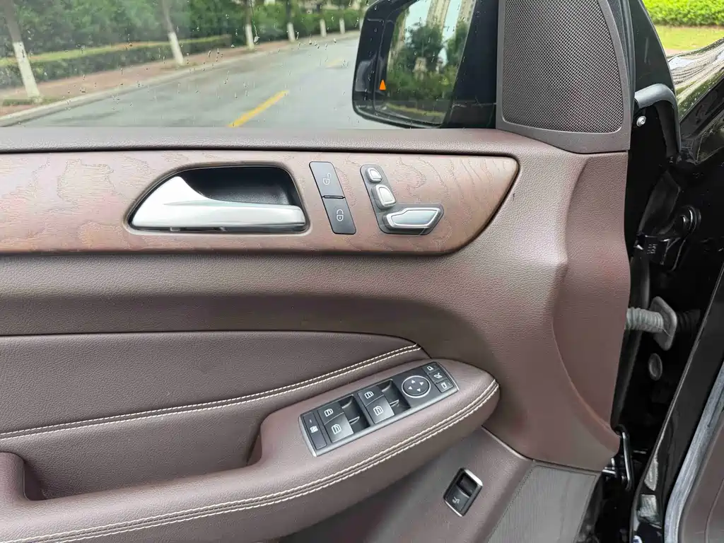 Mercedes-Benz GLE 2017