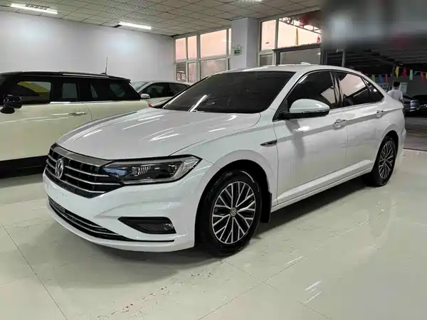 Volkswagen Sagitar 2020