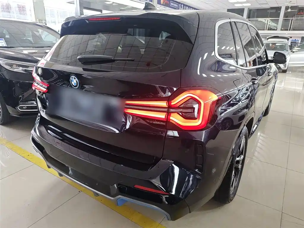 BMW iX3 2021 — фото 5