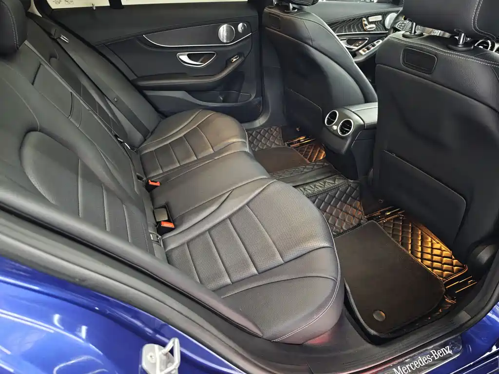 Mercedes-Benz C-Class 2018 — фото 4