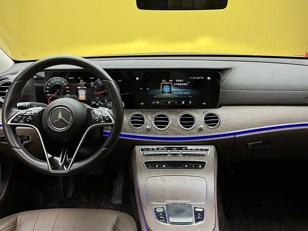 Mercedes-Benz E-Class 2023 — фото 5